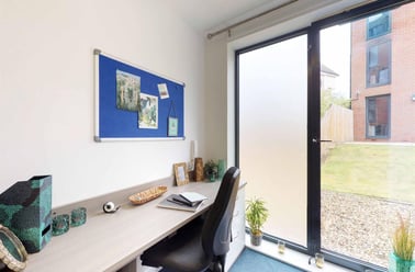 West Park Place, Haymarket, Edinburgh - Image 3